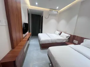 HOTEL RUDRAKSH - Image 2