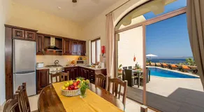The Harbour Holiday Home - Image 4