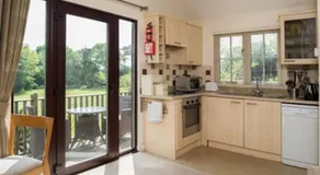 Blackthorn is a luxurious, rural retreat for two. - Image 3
