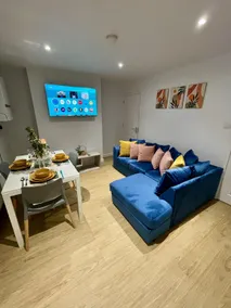 Cozy Cheltenham Accomodation - Image 2
