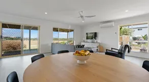 13 Kightley Rd - BYO Linen - Pets Negotiable - Wi-Fi - Image 3