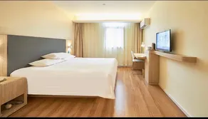 Hanting Hotel Shenyang Wanlian Metro Station - Image 2