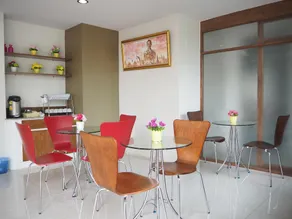 Regent Room Hotel - Image 2