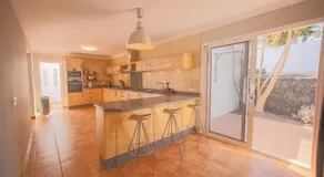 Casa Conil Private 25m Heated Pool with Hydraulic Mobility Lift - Image 4