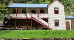 Whitlow Manor 3BR and optional 1BR studio - Image 4