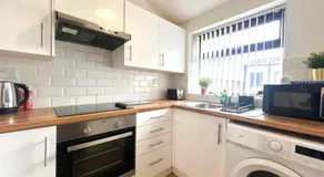 Quaint 2Bed House near Wigan Centre - Image 4