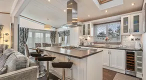 Cormorant - Luxury Lodge Close to the Beach - Image 2