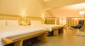 V-Hotel - Image 2