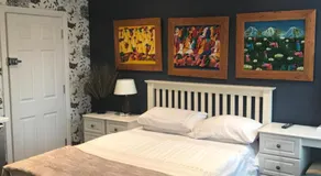 Acacia Villas Guest House - Image 2