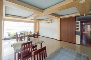 RedDoorz Plus @ Suba Hotel Tanjung Duren - Image 2