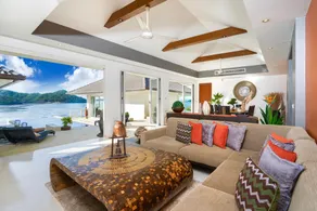 Stunning 5 bedrooms Villa with Panoramic Sea View - Image 4
