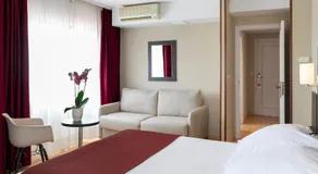 Hotel Santiago Apóstol - Image 2