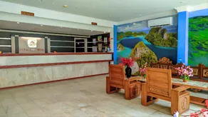 Paradise Hotel - Image 4