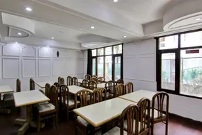 OYO Flagship Manali Palace - Image 3