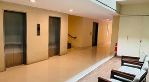 Royal Service Apartments Gulberg - Image 5