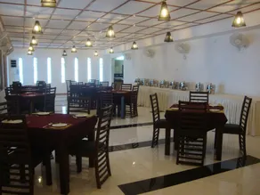 Subhas Tourist Hotel - Image 5