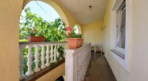 Appartamento con barbecue e terrazza | Vista sul giardino - Image 4