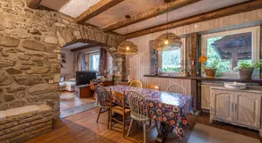 Chalet \"Magnifique Aux Carroz\" avec vue sur la montagne, terrasse privée et Wi-Fi - Image 2