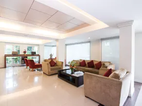 Avion Hotel - Image 4