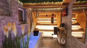 Drive Caffe Apartments - Image 3
