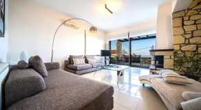 Villa Majestic Heated Pool Sauna & Endless Sea Views - Image 2