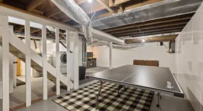 SUPERB 3 Bedroom Home with Game Room!!! Close to Downtown - Sleeps 6 - Image 2