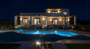 Villa PhenΩmena Apartments - Image 3