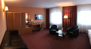 Hotel Restauracja Willa Radwan - Image 2