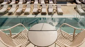 La Mirage Hotel - Image 5