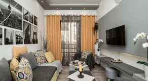 Golden Aurora - Modern Apartment in Egaleo-Athens - Image 5