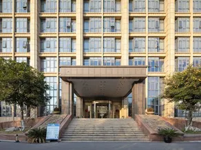 New Continental June House Hotel - Image 5