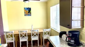 New! Fun just 20 min from Dallas 3-BRM Home - Image 2