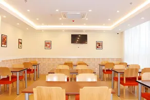 Home Inn Shanghai International Tourism Resort Xinchang Industrial Park - Image 3