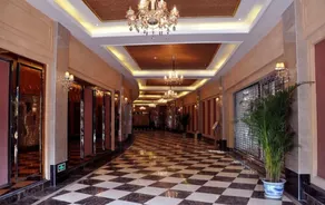 Holiday Inn Huayi - Image 3