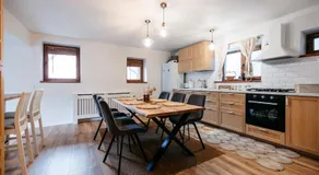 HUBLOU - Forest Villa Apartments - Mountain View - Image 2
