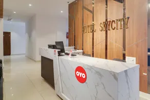 collection O Hotel sky City - Image 5