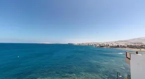 Apartamento vacacional con terraza | Vistas a la playa | Ideal para teletrabajar - Image 5