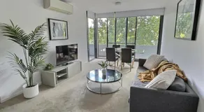 Balcony Apt with 1 Bedroom - Image 4