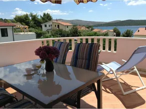 Apartment in Zaboric near the beach - Image 3