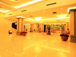 East Hotel - Image 2