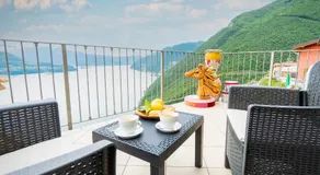 Appartement de vacances avec piscine et terrasse | Vue sur l'eau - Image 5