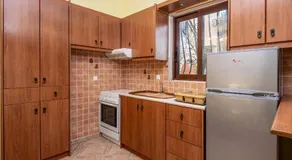Bay View Suites & Apartments - Image 2