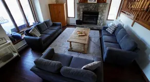 Big Blue Lake House complete with Game Room - Image 4