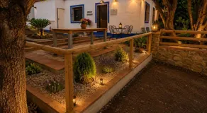 CASA LOTHAR -Sunset Patio - Image 4