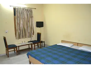 Hotel Maharana Palace - Image 2