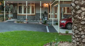 The Oaks Lilydale Accommodation - Image 5