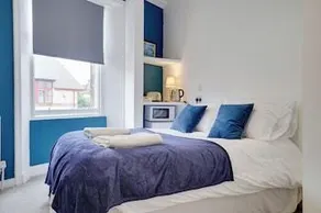 Homesly Guest Rooms, Comfortable En-suite Guest Rooms with Free Parking and Self Check-in - Image 2