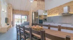 Maison entièrement équipée avec barbecue, jardin et terrasse | Vue montagne - Image 2