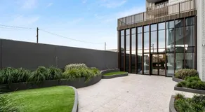 Hobson Apartments by Urban Rest - Image 4