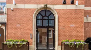 Mansio Suites The Headrow - Image 4